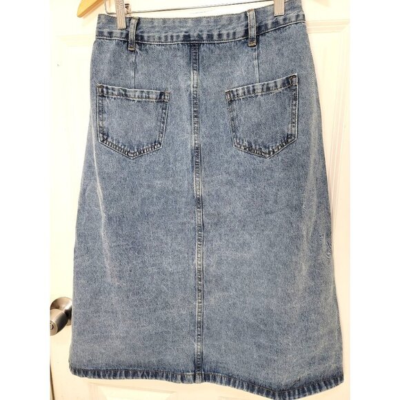 Denim Button-Front Skirt - Picture 3 of 10